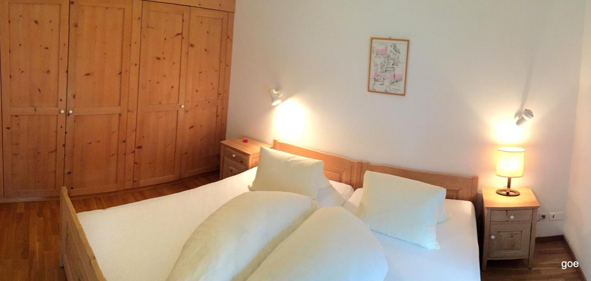 Hotel Chasa Sofia Scuol Pokoj fotografie